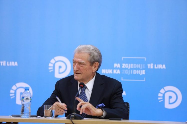 14 Maji/ Berisha vijon denoncimet: Shullazi bëri presion për të votuar Erion Veliajn