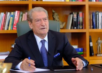 A do ketë zgjedhje të reja në parti? Ja si përgjigjet Berisha