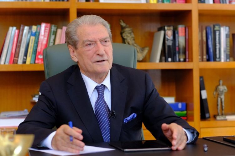 A do ketë zgjedhje të reja në parti? Ja si përgjigjet Berisha