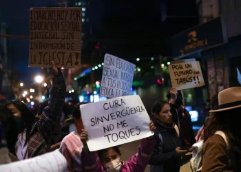 Vatikani i dërgon Bolivisë ditarin e klerikut kontrovers