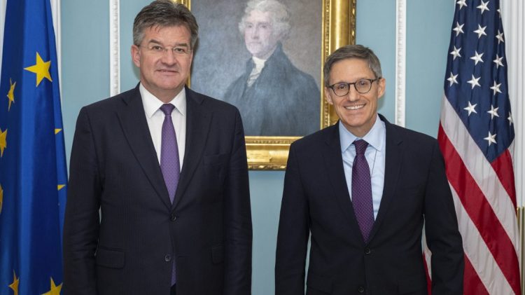 Chollet pas takimit me Lajçak: Të angazhuar për shtensionimin e situatës