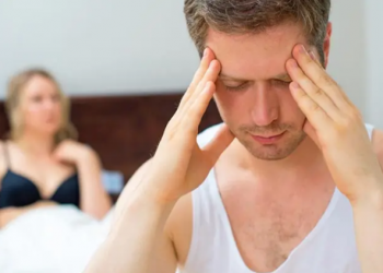 Dhimbja e kokës dhe seksi, si lidhen ato me njëra-tjetrën