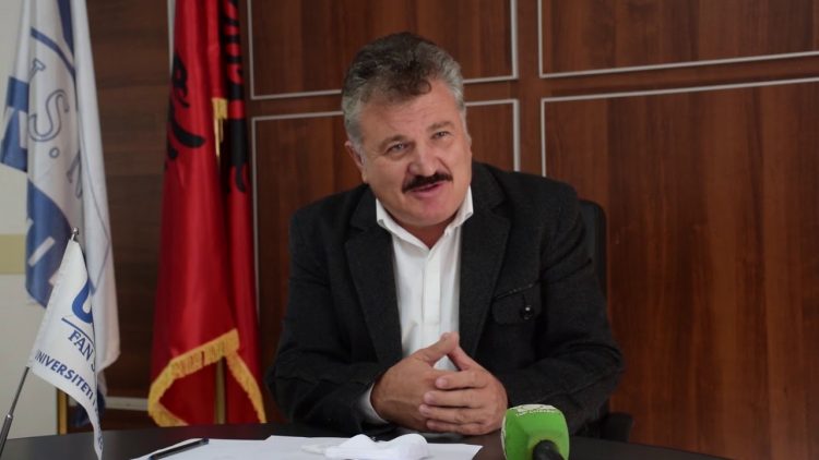 Senati i del kundër, jep dorëheqjen rektori i Universitetit të Korçës