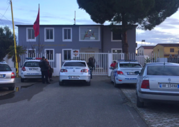 I riu godet me sende të forta 31-vjeçarin dhe qëllon me armë në Divjakë