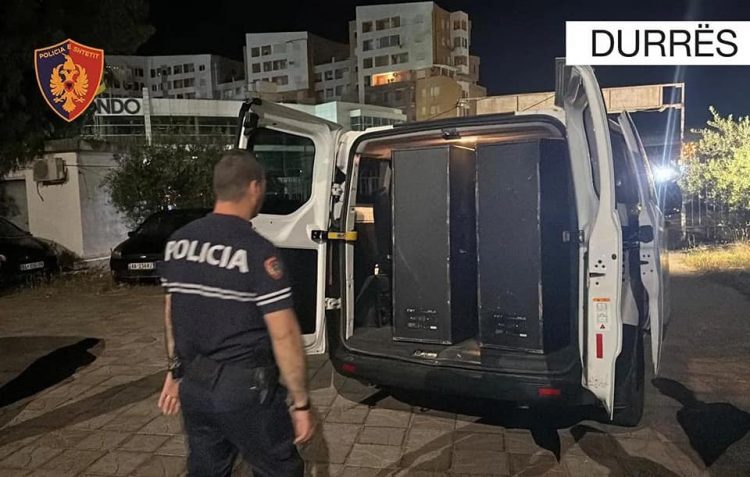 Lëshuan muzikë të lartë në hotel, procedohen pronari dhe muzikanti