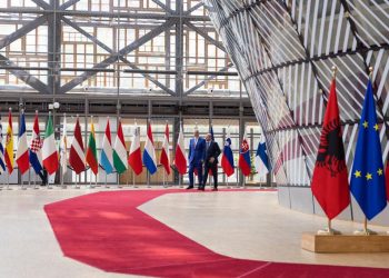 Rama: Rajoni s’mund të merret zvarrë nga një konflikt i kotë. Kosova, jo pëlhura ku projektohen ëndrrat e Kremlinit