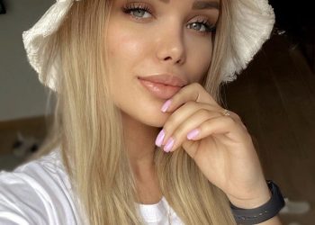 “Sa kam qarë që…”/ Nënat e reja do e kuptojnë shumë mirë gjendjen e Eni Koçit