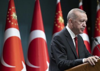 Erdogan emëron një grua në krye të Bankës Qendrore