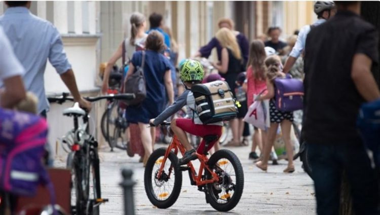 Gjermanët bëjnë llogarinë: Sa kushton rritja e një fëmije deri 18 vjeç