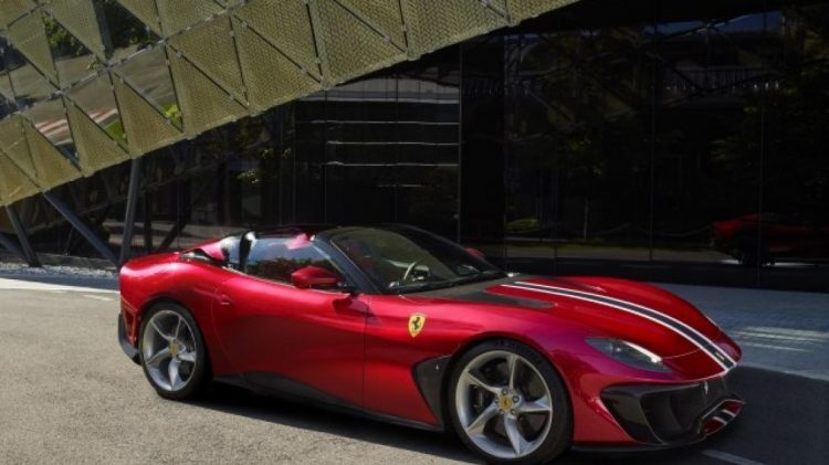 Ferrari hap fabrikën për prodhimin e automjeteve elektrike