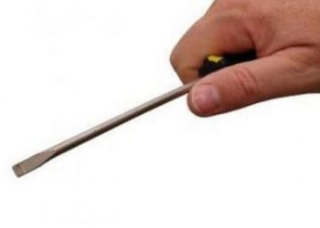 Arrestohet shqiptari në Itali, goditi bashkatdhetarin me kaçavidë