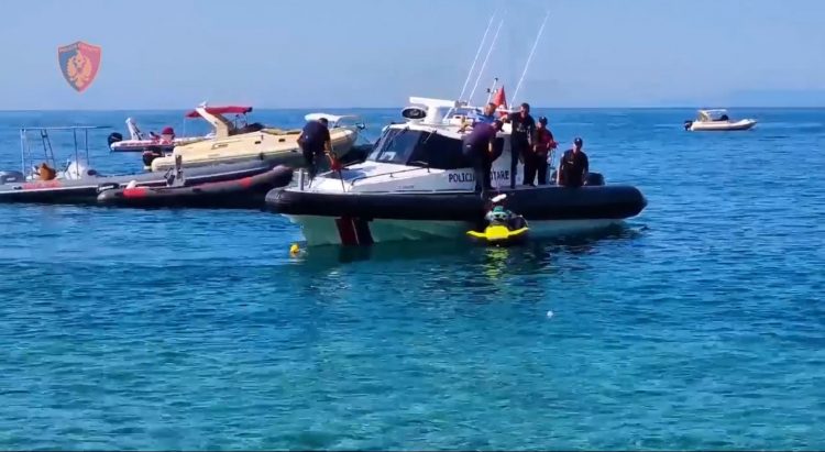 VIDEO/ Bllokohet një mjet lundrues në Ksamil, ndëshkohet pronari
