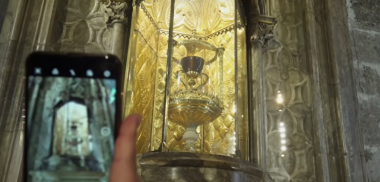 Graali i Shenjtë/ A mund të jetë Kupa e Shenjtë e Valencias?