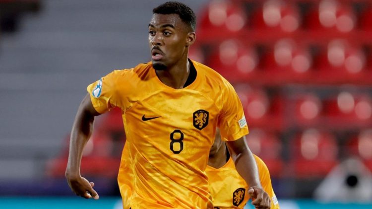 Klopp jep “OK” për blerjen e Gravenberch