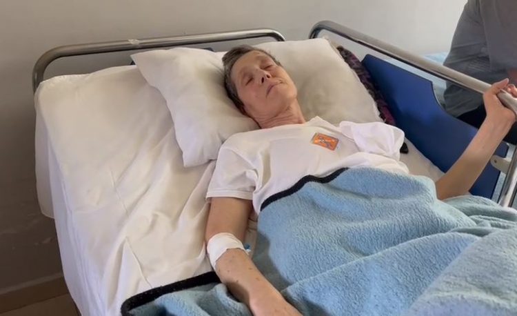 Rast i rëndë dhune në Korçë, burri i thyen këmbën gruas dhe nuk e çon në spital