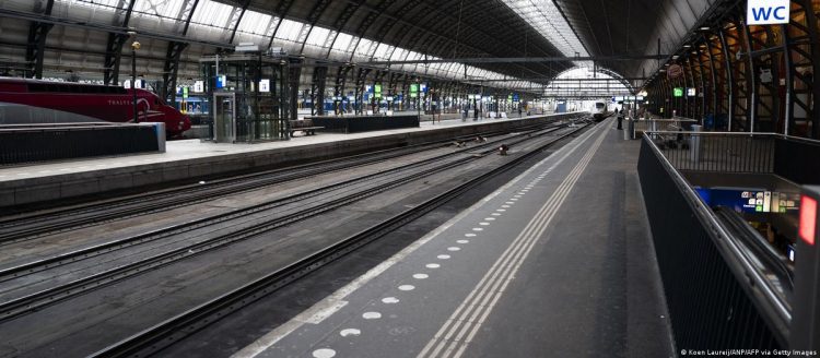Holandë, një defekt në kompjuter lë të bllokuar pasagjerët e hekurudhës