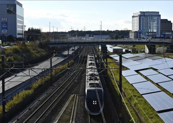 Japonia investon 107 mld dollarë për dekarbonizimin e vendit