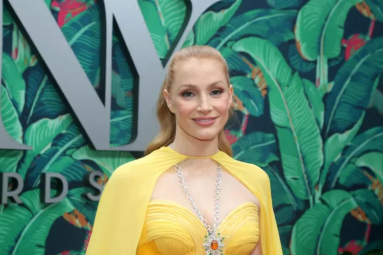 Pamja prej princeshe e Jessica Chastain në Tony Awards
