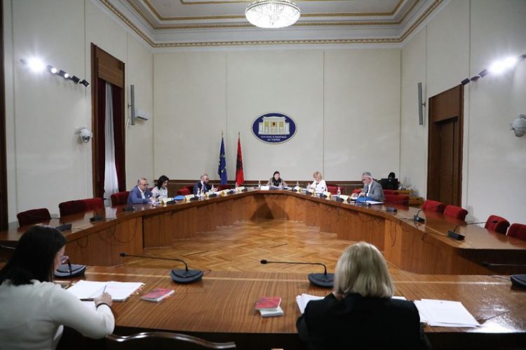 Mandati i Xhaçkës/ Korreshi: Jemi apo po bëjmë si budallenj, të marrim një neuro-psikiatër