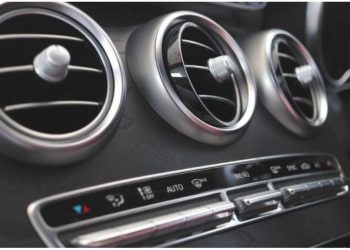 Sa karburant harxhon kondicioneri në makinën tuaj?