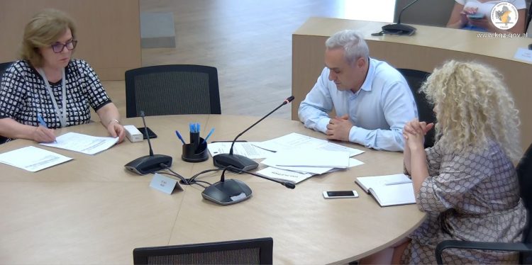 KQZ u jep mandatin kryebashkiakëve të Elbasanit, Belshit dhe Kamzës