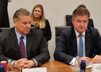 Lajçak dhe Escobar vizitojnë Kosovën dhe Serbinë javën e ardhshme