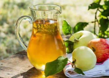 A e rrit madhësinë e penisit pirja e lëngut të mollës?