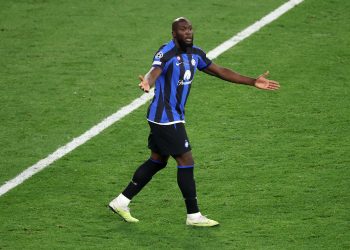 “Lukaku dhe Koulibaly”/ Asnjë përparim në bisedimet mes Inter dhe Chelsea, ja çfarë kërkojnë blutë
