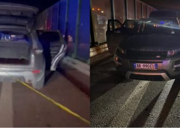 Hyn të blejë në market, ia vjedhin makinën brenda pak sekondave