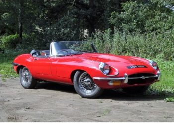 Del në shitje Jaguar E-Type klasik i blerë nga ylli televiziv