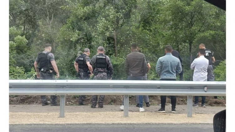 Maqedoni e Veriut/ Ranë me makinë në lumë, humbin jetën tre shqiptarë