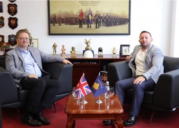 Mehaj flet për situatën në veri me ambasadorin Abbott