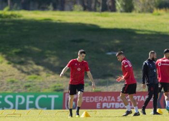 VIDEO/ Mehmeti jeton ëndrrën kuqezi, nga debutimi te objektivat në qershor: Luajmë për dy fitore