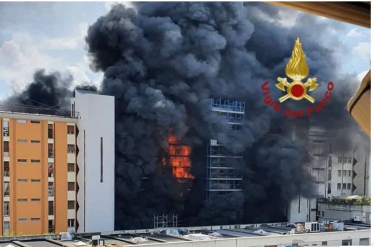 ‘Po digjemi’, merr flakë ndërtesa në qendër të Romës (VIDEO)