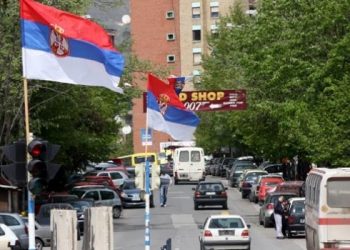 Sulmohen dy shqiptarë në veri të Kosovës, njëri i gjakosur