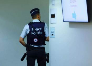 Në kërkim për trafik droge, shqiptari ekstradohet nga Belgjika në Greqi