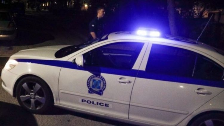 Greqi/ Shiste drogë pranë shkollave, prangoset 66-vjeçarja shqiptare