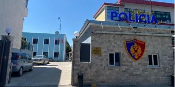 “Parashikoj të ardhmen”/ Përfundon në qeli fallxhorja 43-vjeçare nga Kruja