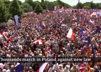 Protestat në Poloni, Berisha: Mbi 500 mijë polakë protestojnë për votën e lirë