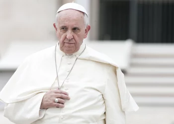 Lufta në Ukrainë, i dërguari i Papa Françeskut në Kiev: Po kërkojmë mjete për të arritur një paqe të drejtë