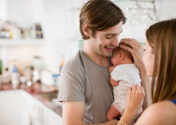 Gabimet që bëjnë të gjithë kur bëhen prindër për herë të parë