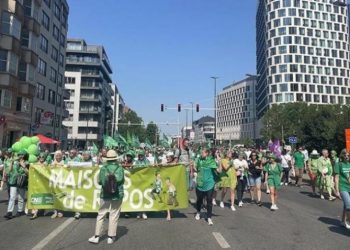 Belgjikë, punonjësit e shëndetësisë hidhen në protestë