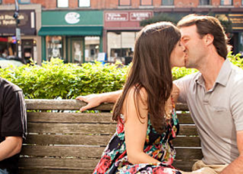 Putheni në publik? Prisni, jo pa ditur këto 3 rregulla