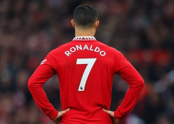 United “fshin” emrin e Ronaldos, numri 7 bëhet me një pronar të ri