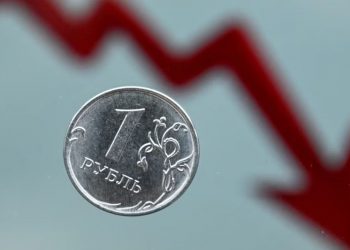 Bie ndjeshëm vlera e rublës ruse