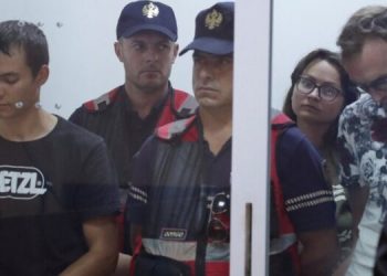 Pak ditë pasi u liruan, “spiunët” rusë dalin sërish në terren, kapen duke fotografuar në Surrel