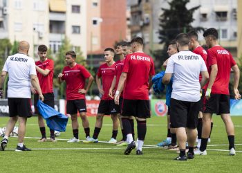 Miqësoret kundër Kosovës/ Kurti & Sulejmani: Nuk na mungon asgjë për të fituar, kemi grup cilësor