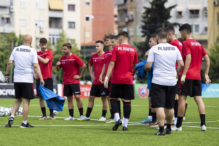 Miqësoret kundër Kosovës/ Kurti & Sulejmani: Nuk na mungon asgjë për të fituar, kemi grup cilësor