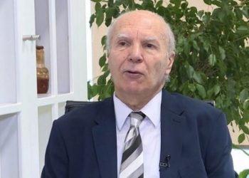 Ndërron jetë/ Kuvendi i Kosovës nderon kaligrafistin e deklaratës së Pavarësisë