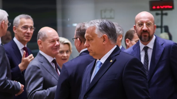 Hungaria dhe Polonia kundër emigracionit, pavarësisht 12 miliardë eurove në tryezë